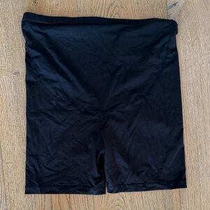 Black High-Waisted Shorts maternity shorts size medium